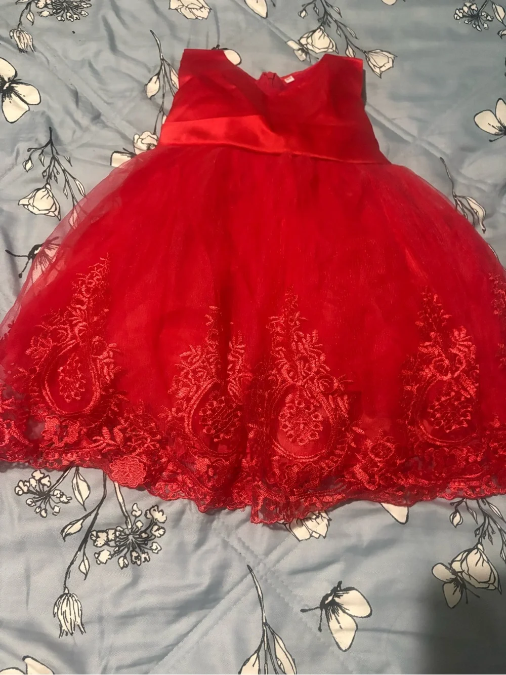 The Unbranded Brand elegant red